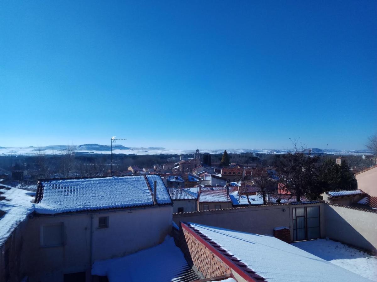 El Balcon De Penafiel Villa ภายนอก รูปภาพ